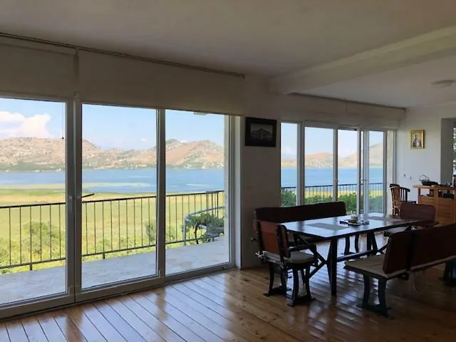 Skadar House Bobija ヴィラ ポドゴリツァ